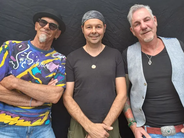 Cheap Wine Band live